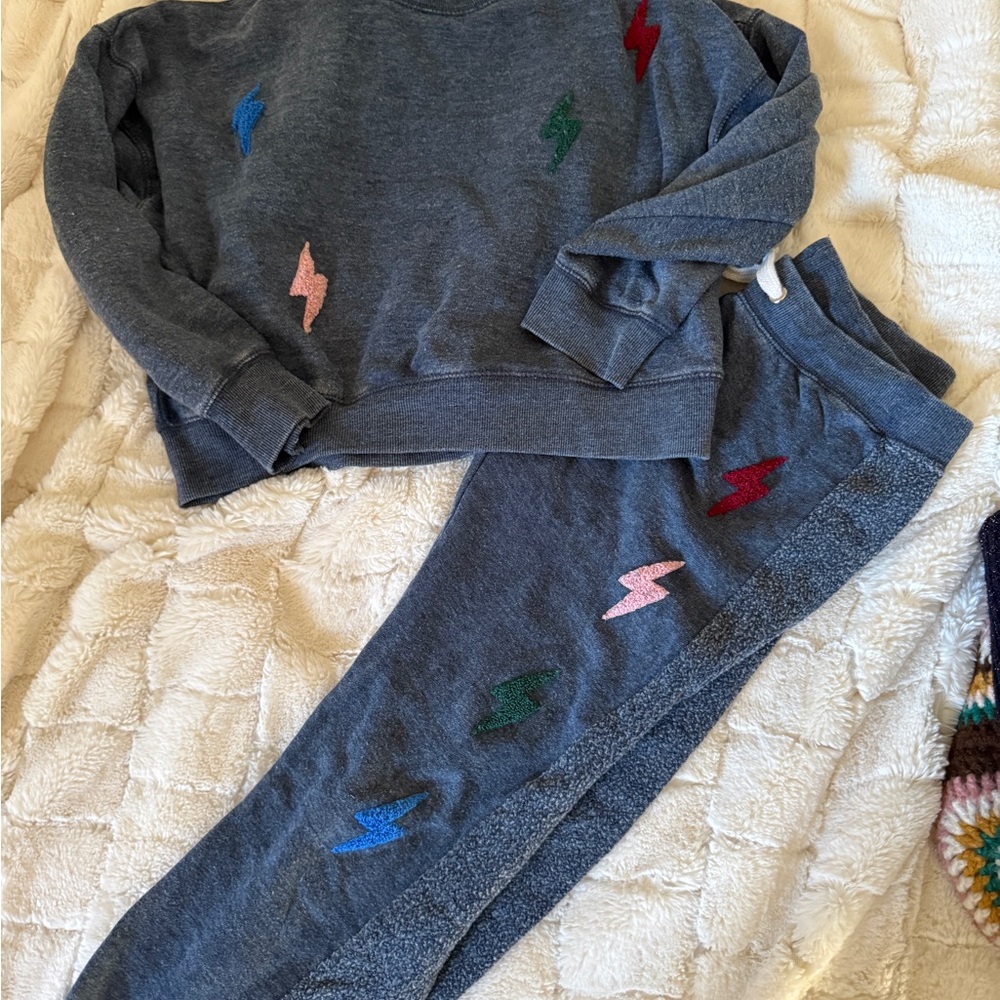 Gray Sweatshirt and Joggers Set with Lightning Bolt Accents